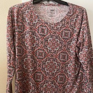 Pretty tee with subtle sparkles